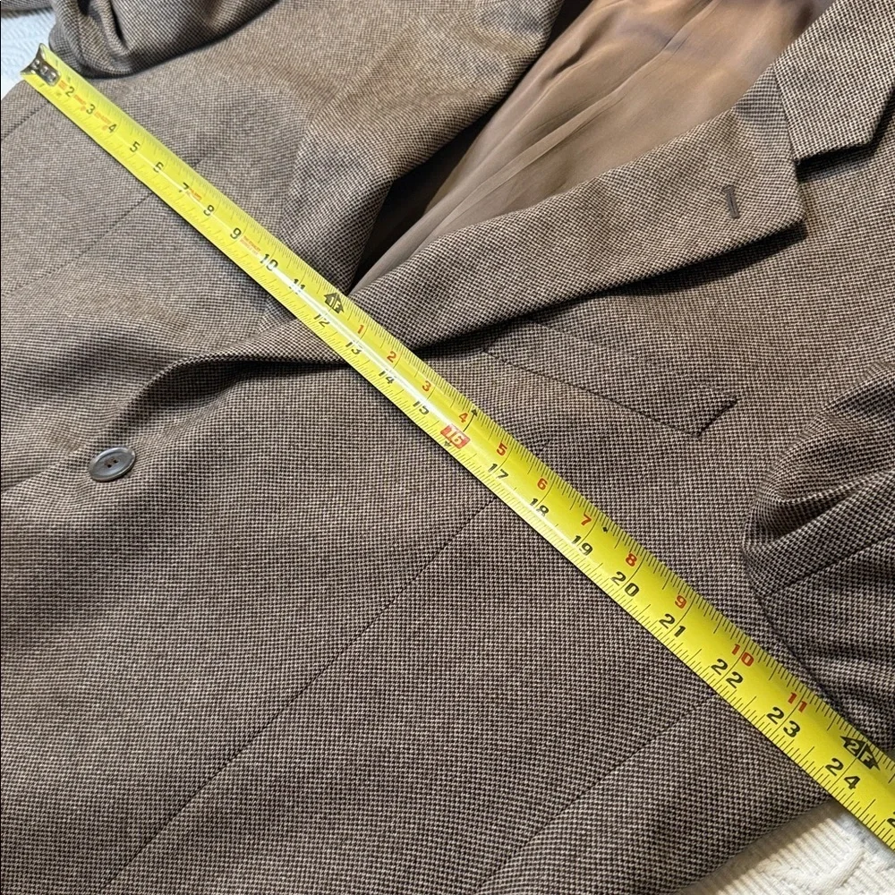 Armani Collezioni Silk Cashmere Blazer. 46L